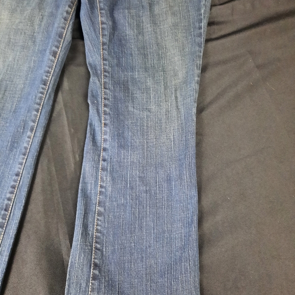Loft curvy boot cut jeans Size 2P Blue - Picture 4 of 9